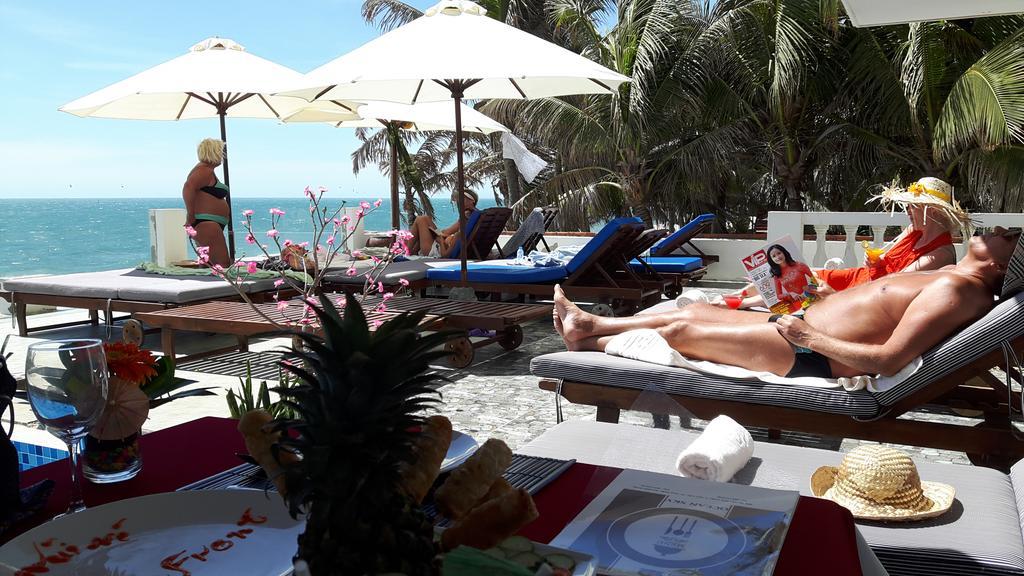 Ocean Front Hotel Phan Thiet Exterior photo